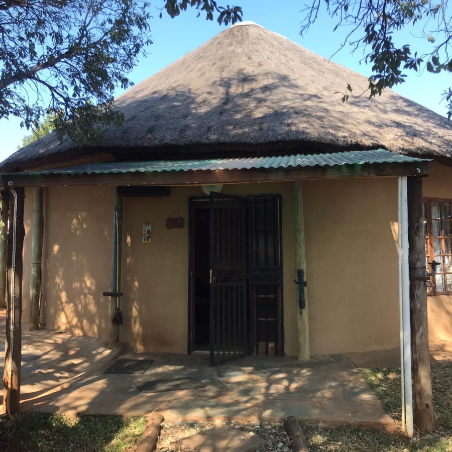 7 Bedroom Property for Sale in Rustenburg Rural North West